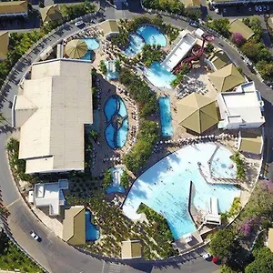 Lacqua Diroma Fogão Micro-ondas Geladeira Park Aquático 5 Pessoas Caldas Novas